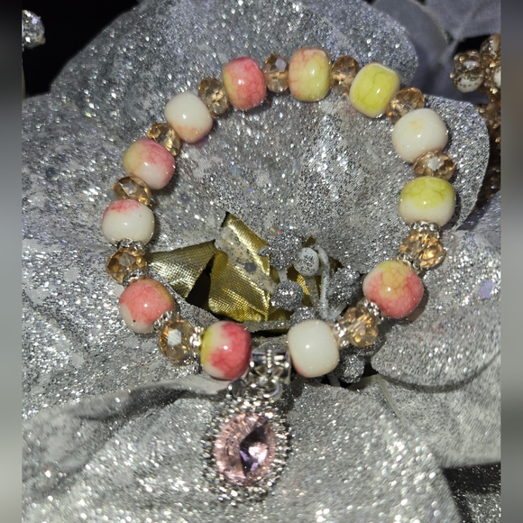 Agate Beaded Jewelry I Pink I Bracelet - Picture 2 of 3
